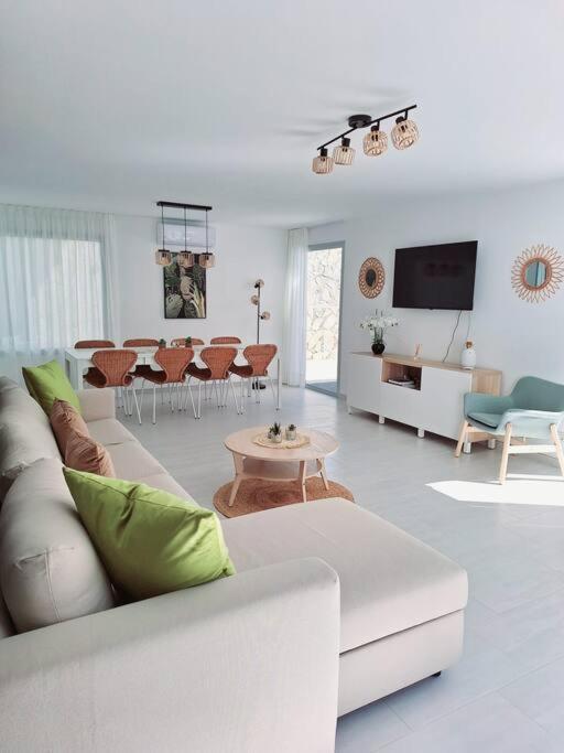 Malibu Mogan Secret Pool Villa - Piscina Privada Y Climatizada - Exclusive Heated Pool La Playa de Tauro Εξωτερικό φωτογραφία